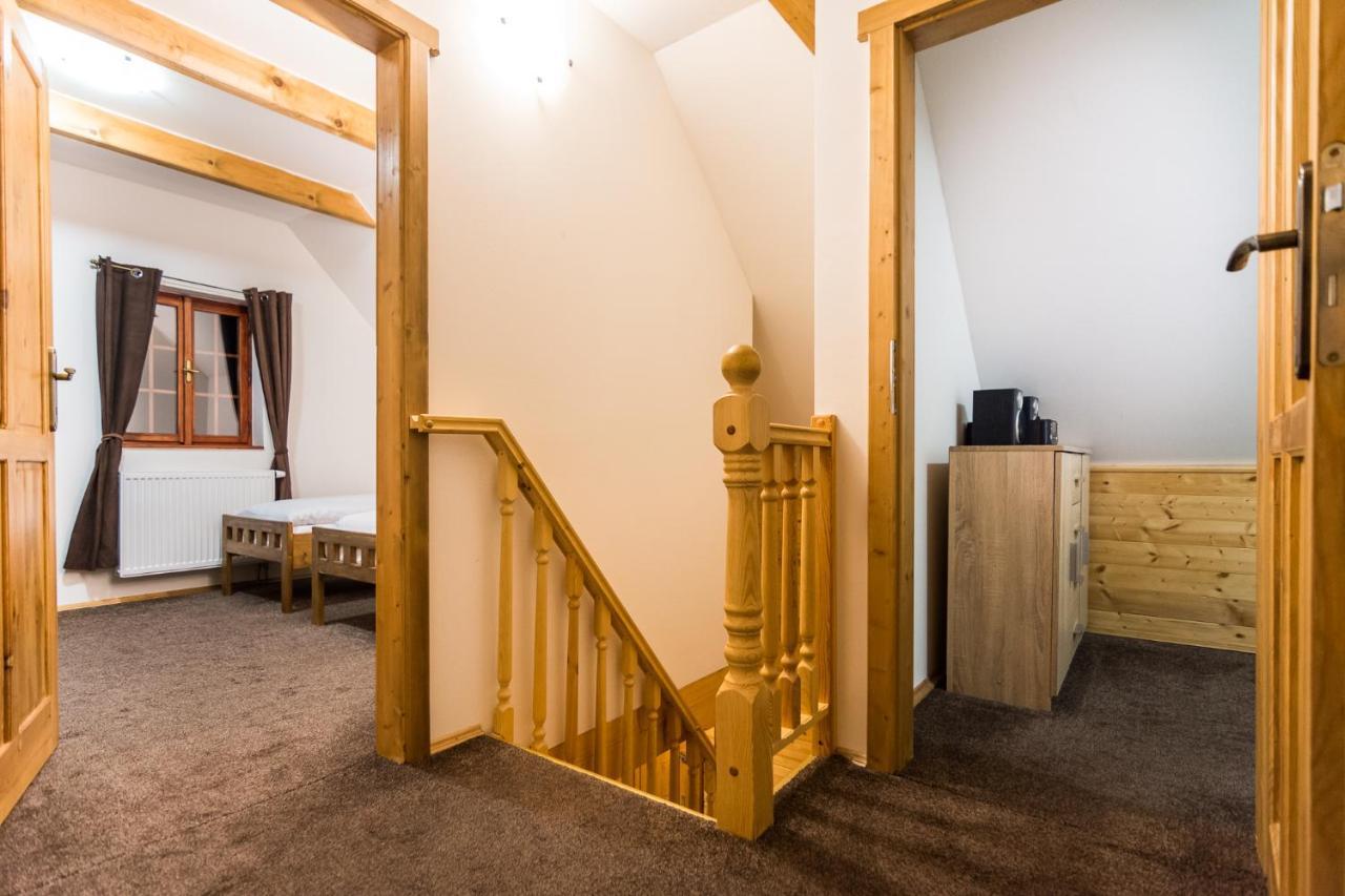 Roubenka Haj Villa Jindrichovice Bagian luar foto